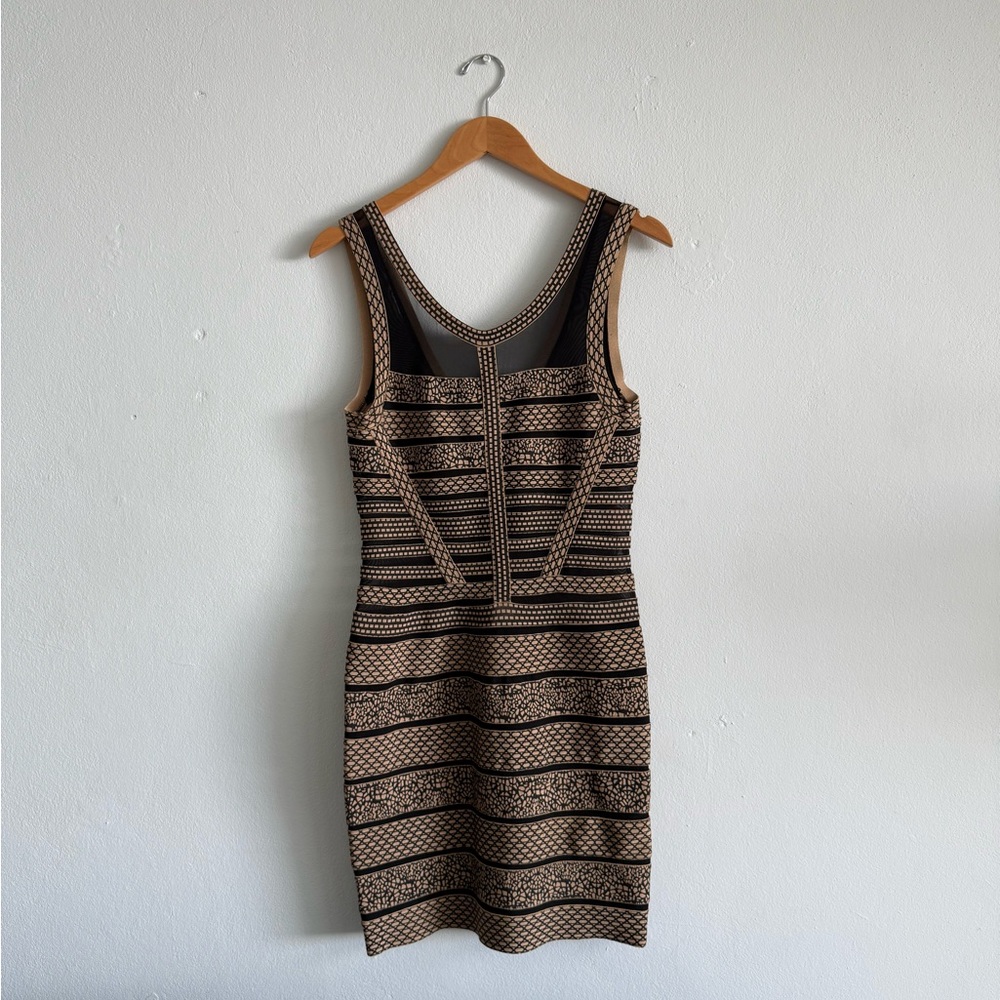 Elegant Black and Tan Patterned Dress